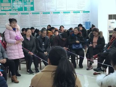 家庭教育工作坊丨2018,我們?cè)谝黄? />
</span>
<span id=